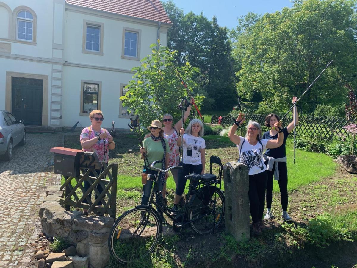 Stara Szkola Debowy Gaj The Old School Debowy Gaj Bed & Breakfast Lwowek Slaski Eksteriør bilde